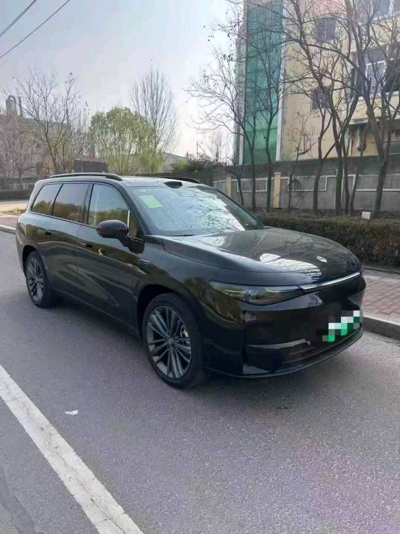 潍坊25年零跑汽车C163