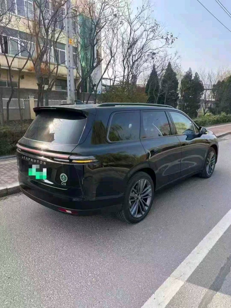 潍坊25年零跑汽车C167