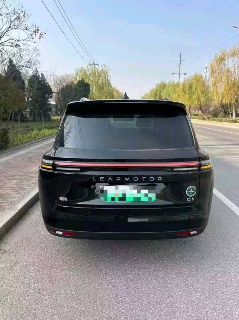 潍坊25年零跑汽车C169