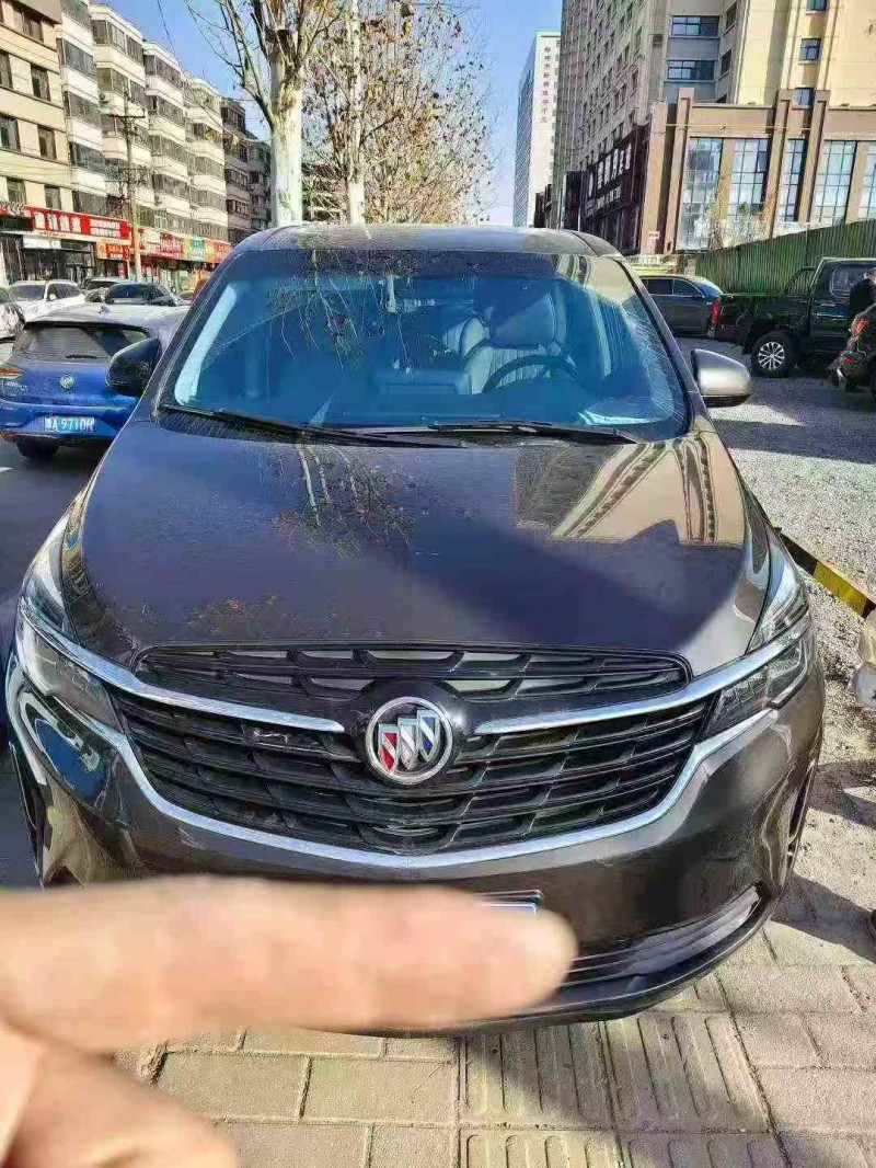 鹤壁22年别克GL81