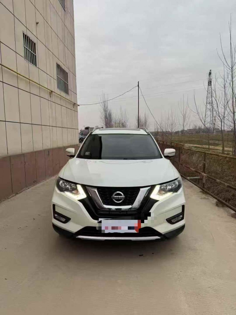 菏泽18年日产奇骏1