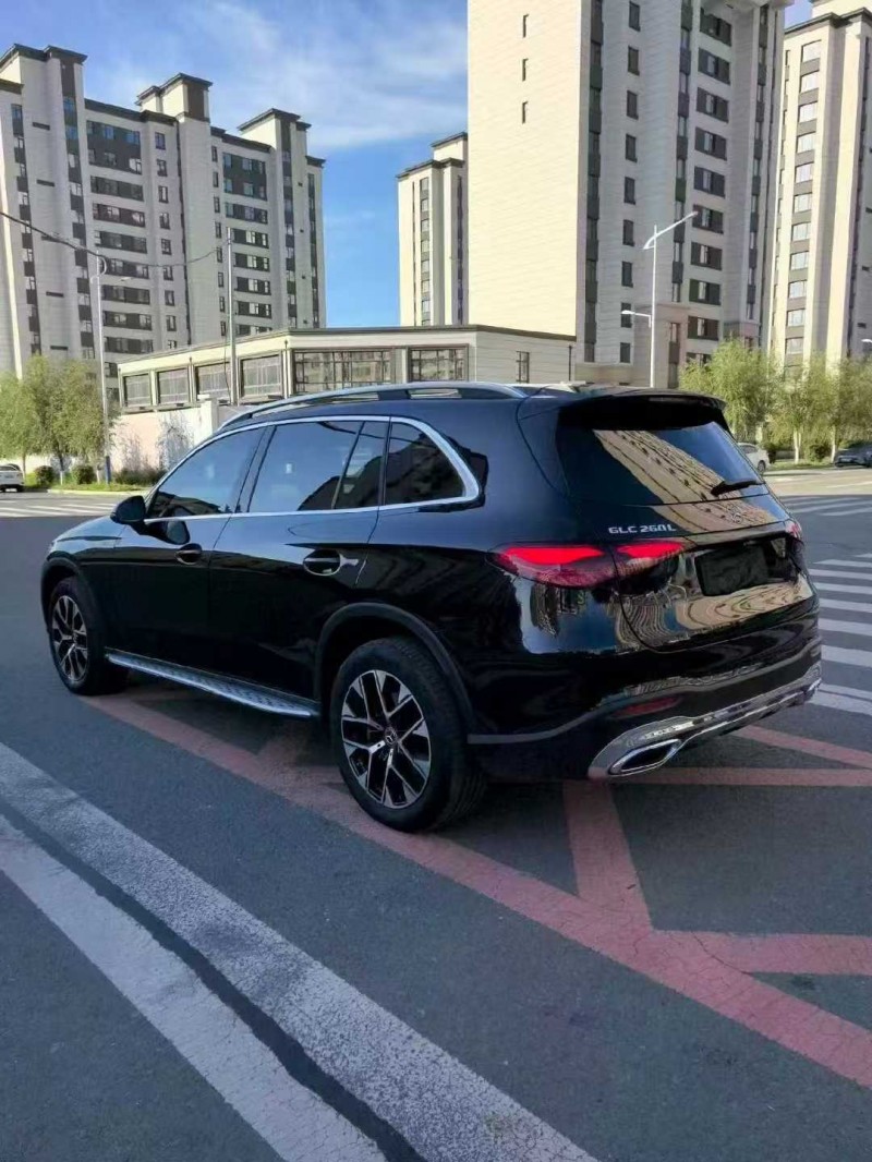 保定23年奔驰GLC8