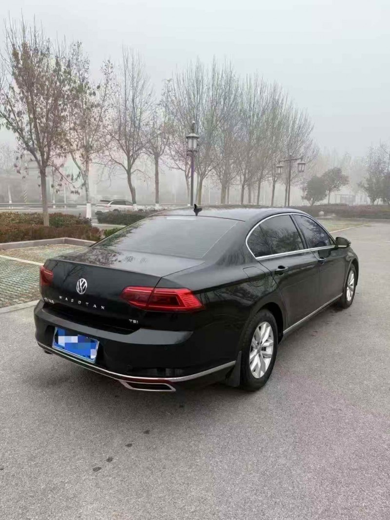 菏泽20年大众迈腾8