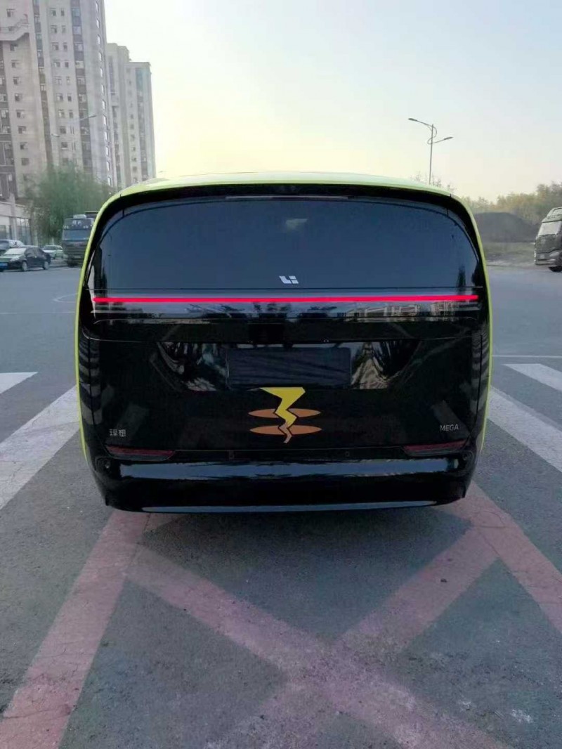 张家口24年理想mega9