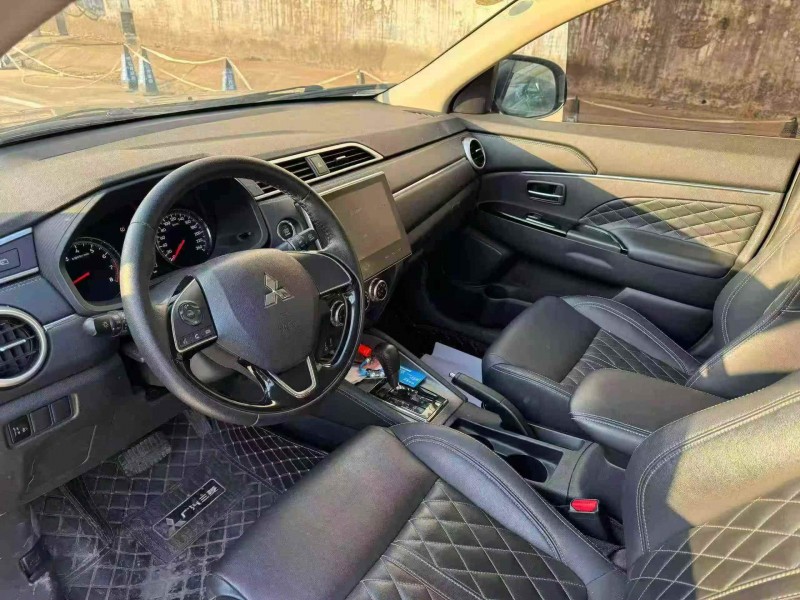 潍坊17年三菱劲炫4