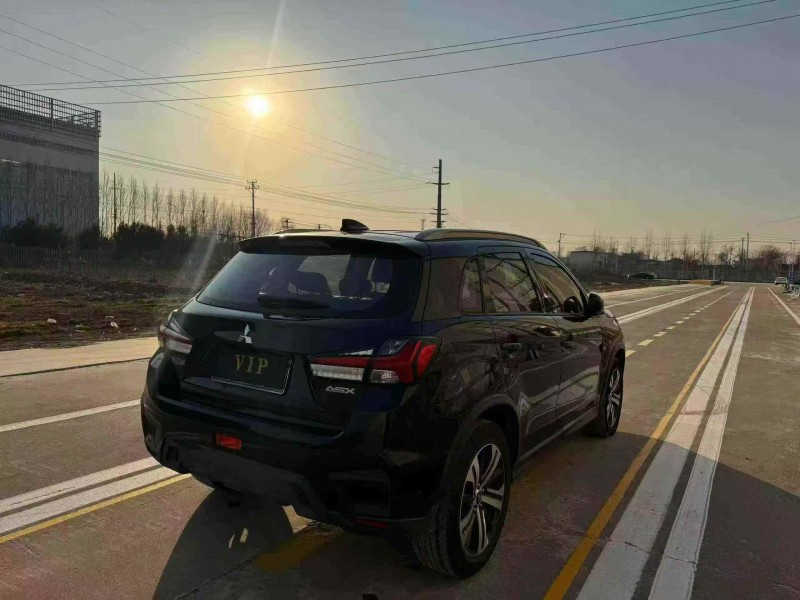 潍坊17年三菱劲炫7