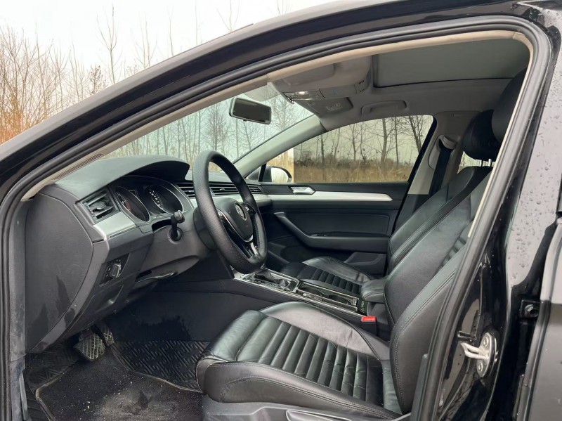 盐城19年大众迈腾4