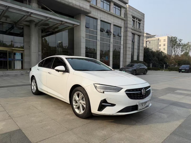 枣庄21年别克君威3