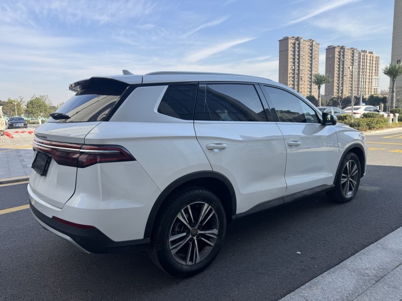 盐城19年比亚迪宋9