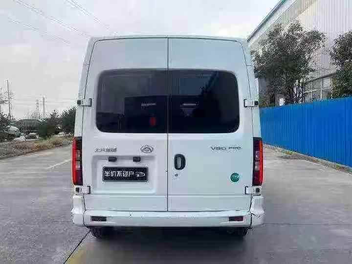 新乡24年大通V808