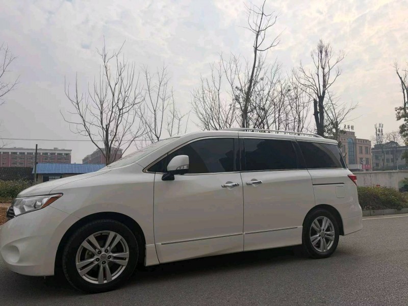 娄底18年日产贵士3