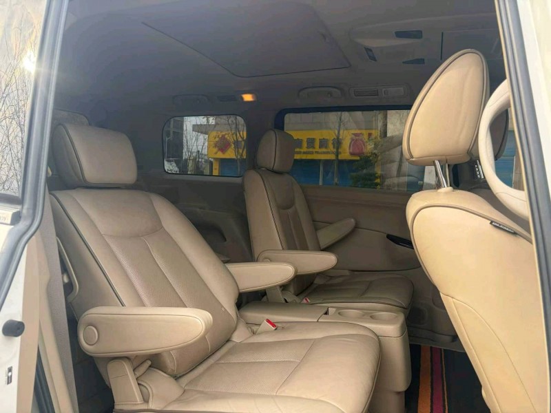 娄底18年日产贵士5