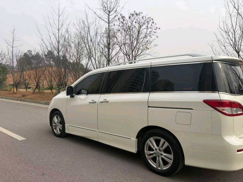 娄底18年日产贵士7