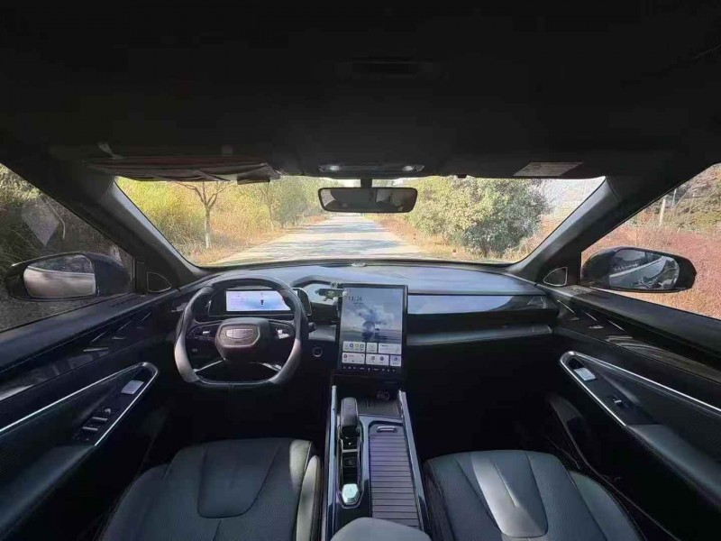 吉安24年吉利博越6