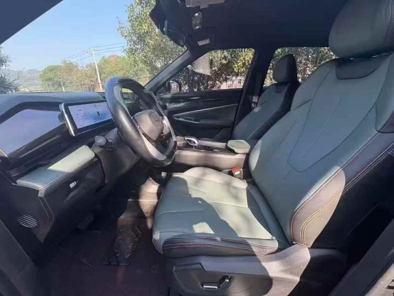 吉安24年吉利博越7