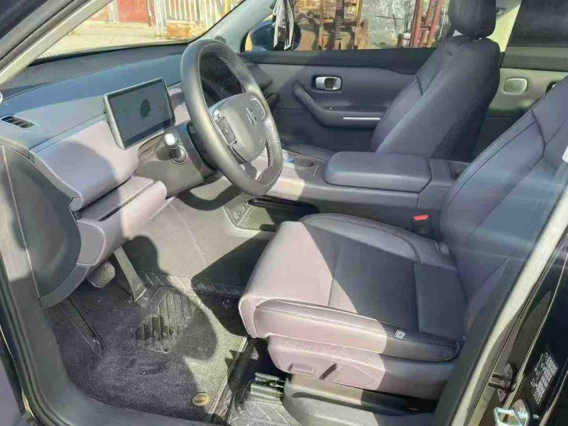 焦作24年零跑汽车C164