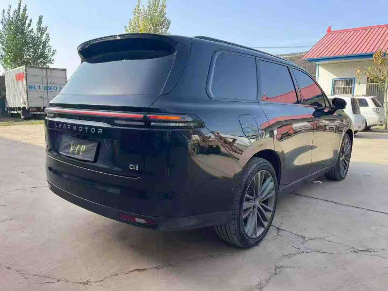 焦作24年零跑汽车C168