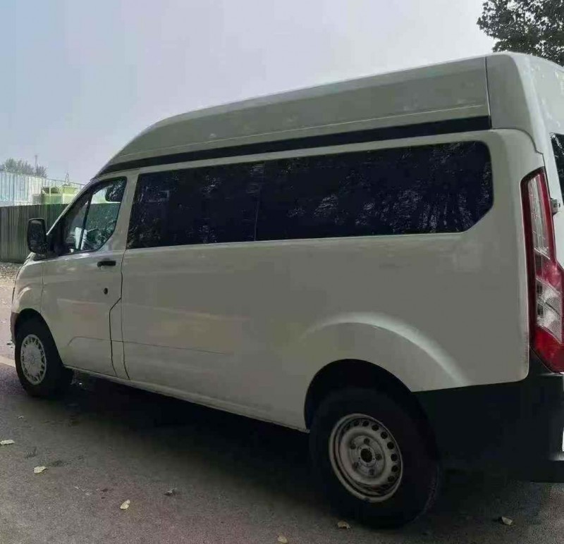 青岛23年福特全顺8