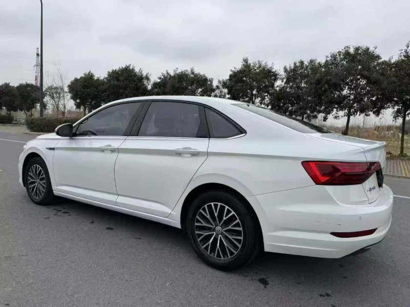 南通21年大众速腾8