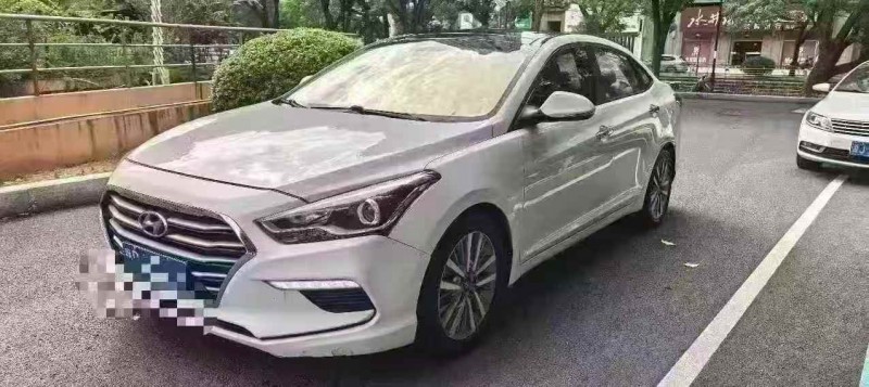 台州18年现代名图2