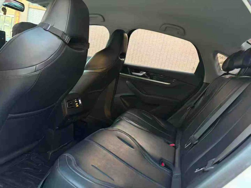 中山23年比亚迪秦6