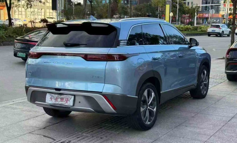 江门24年比亚迪护卫舰8