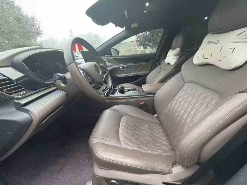 新余24年比亚迪汉4