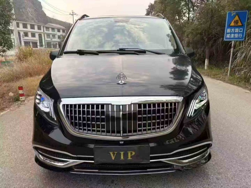 赣州17年奔驰威霆1