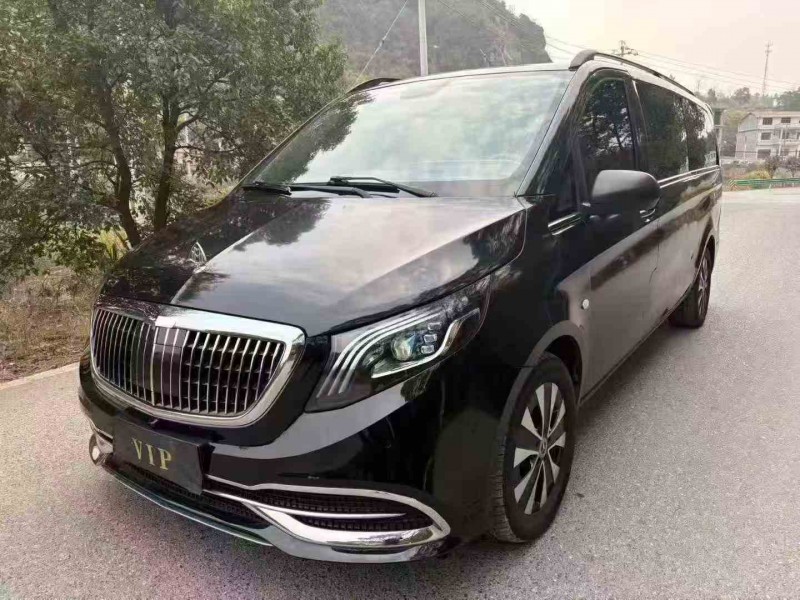 赣州17年奔驰威霆3