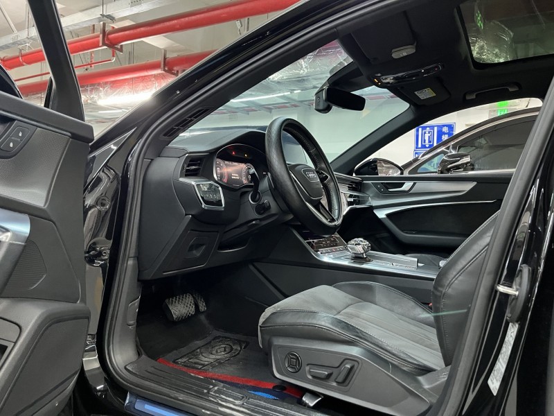 深圳19年奥迪A6L4