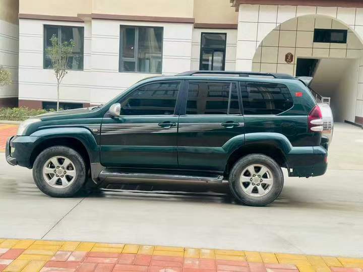 鹤壁03年丰田普拉多6