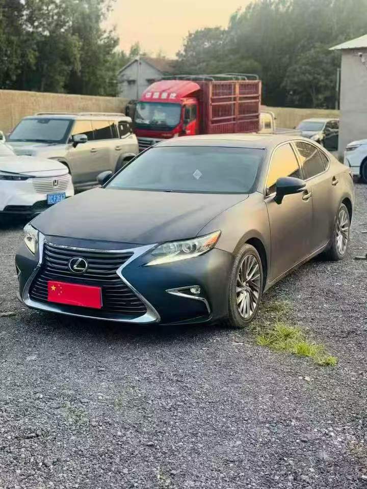鹤壁16年雷克萨斯ES2