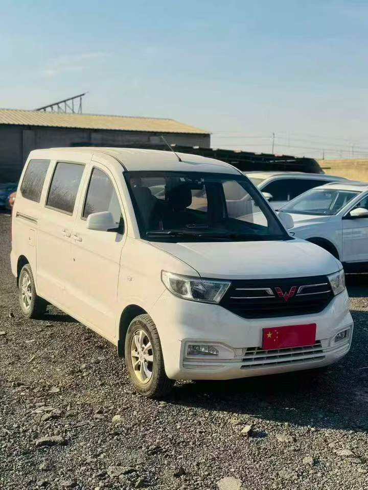 鹤壁22年五菱汽车宏光3