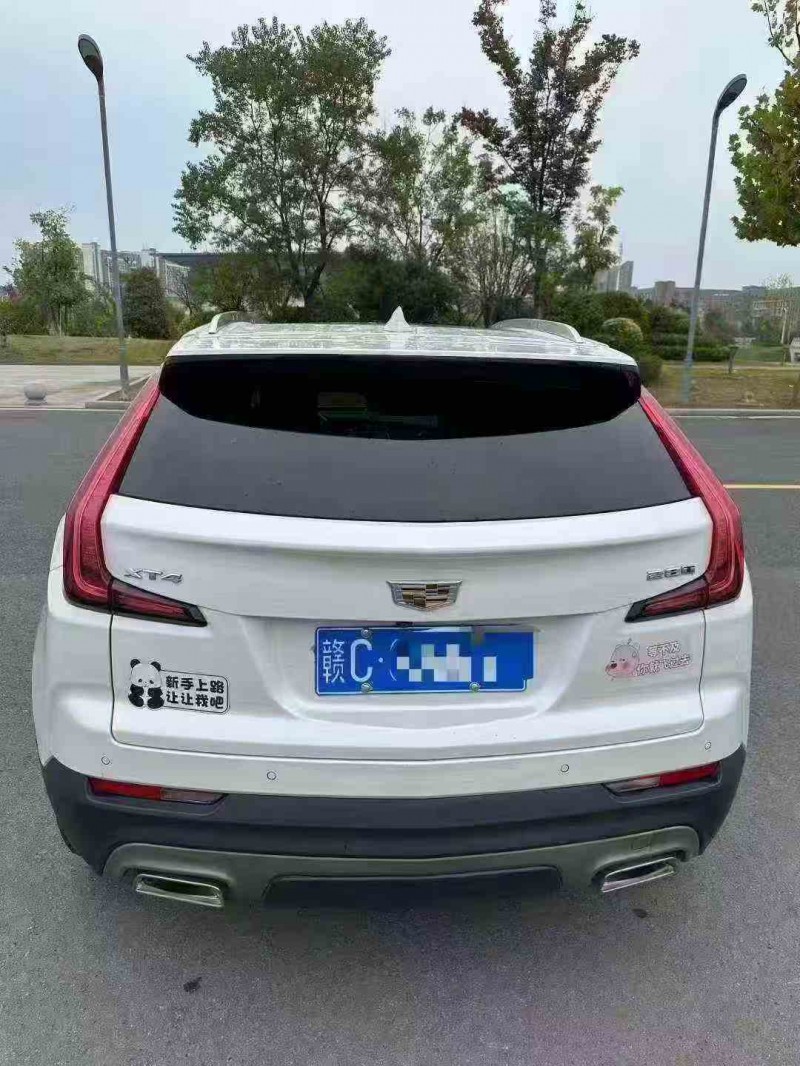 赣州21年凯迪拉克XT49