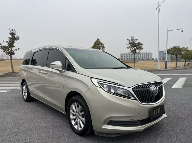 盐城17年别克GL82