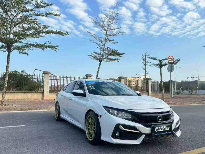 江门21年本田思域2