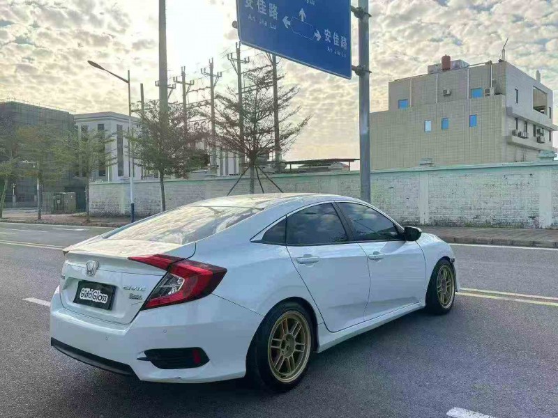 江门21年本田思域6