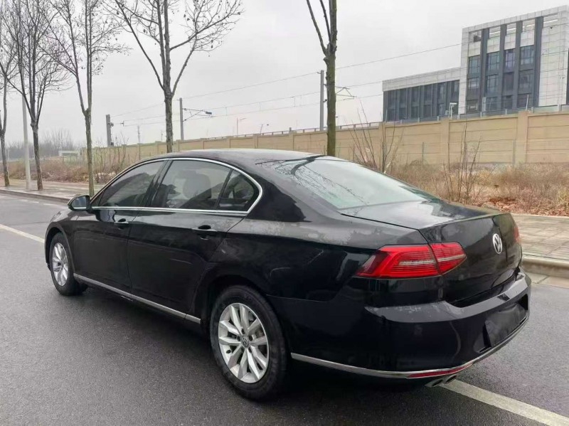 郑州17年大众迈腾4