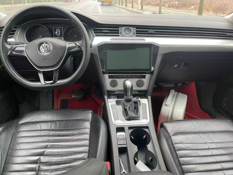 郑州17年大众迈腾8