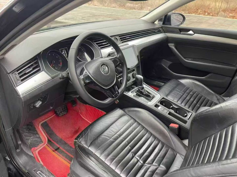 郑州17年大众迈腾9