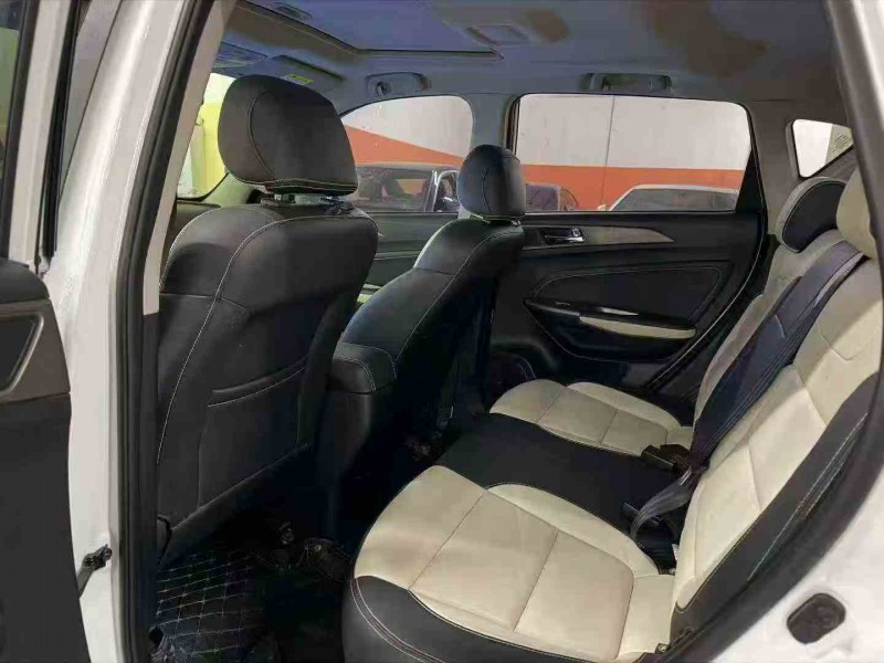 重庆20年长安汽车欧尚5