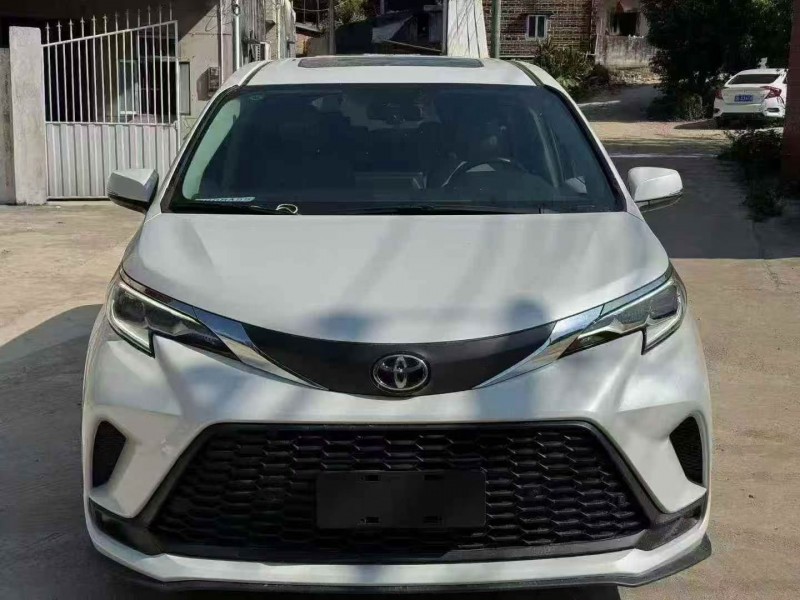 湛江25年丰田格瑞维亚1