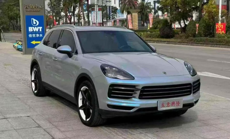湛江18年保时捷卡宴2