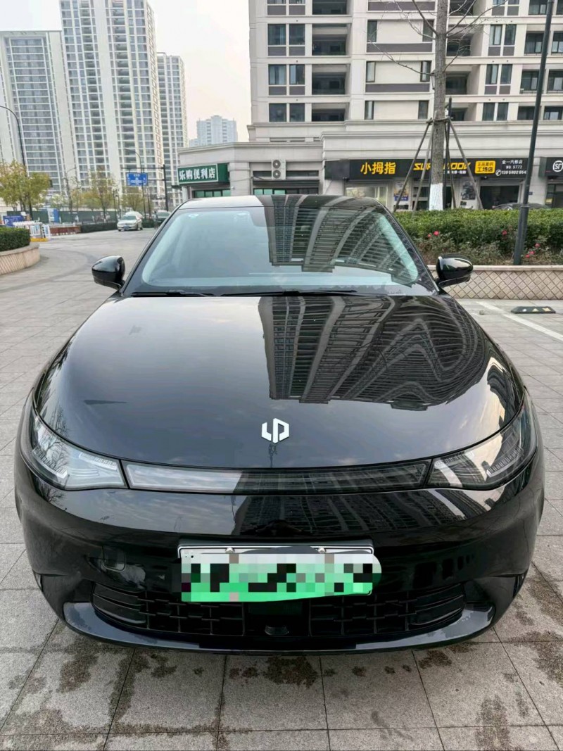 杭州24年零跑汽车C011