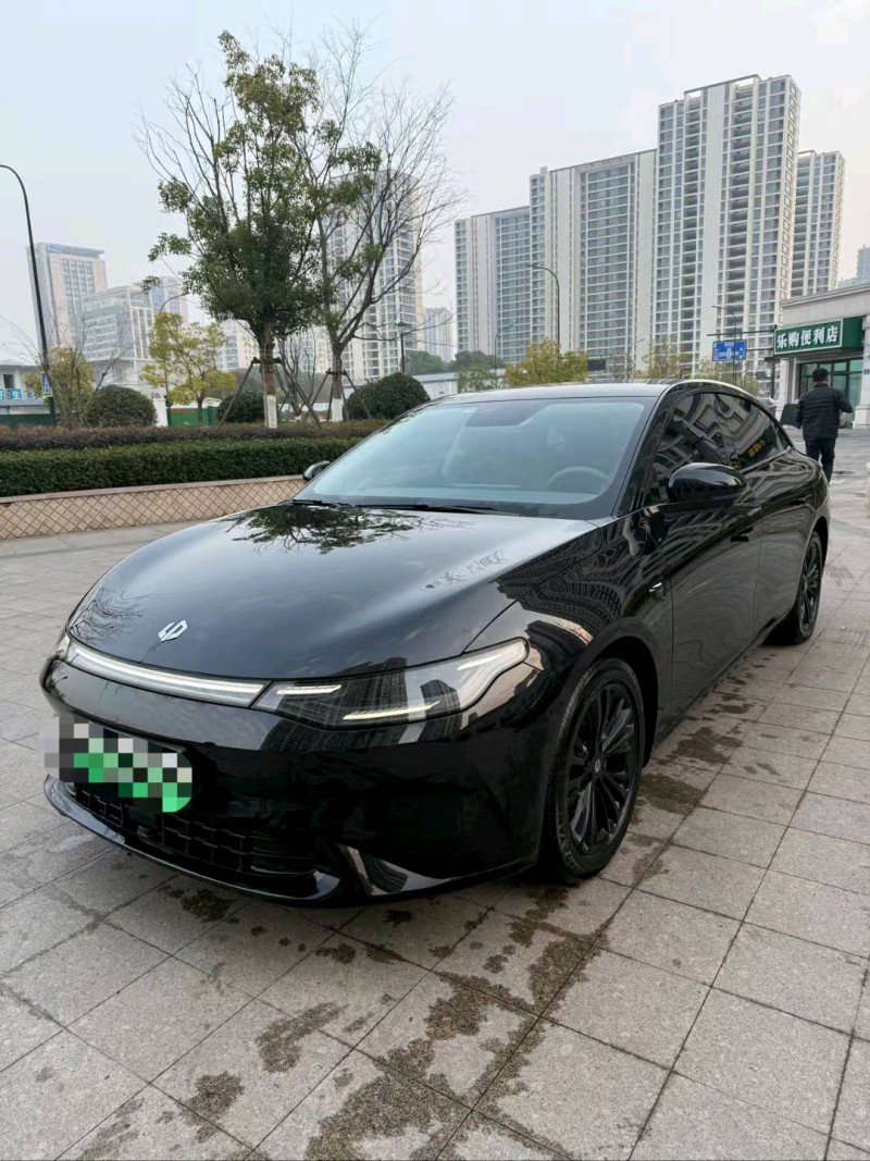 杭州24年零跑汽车C012