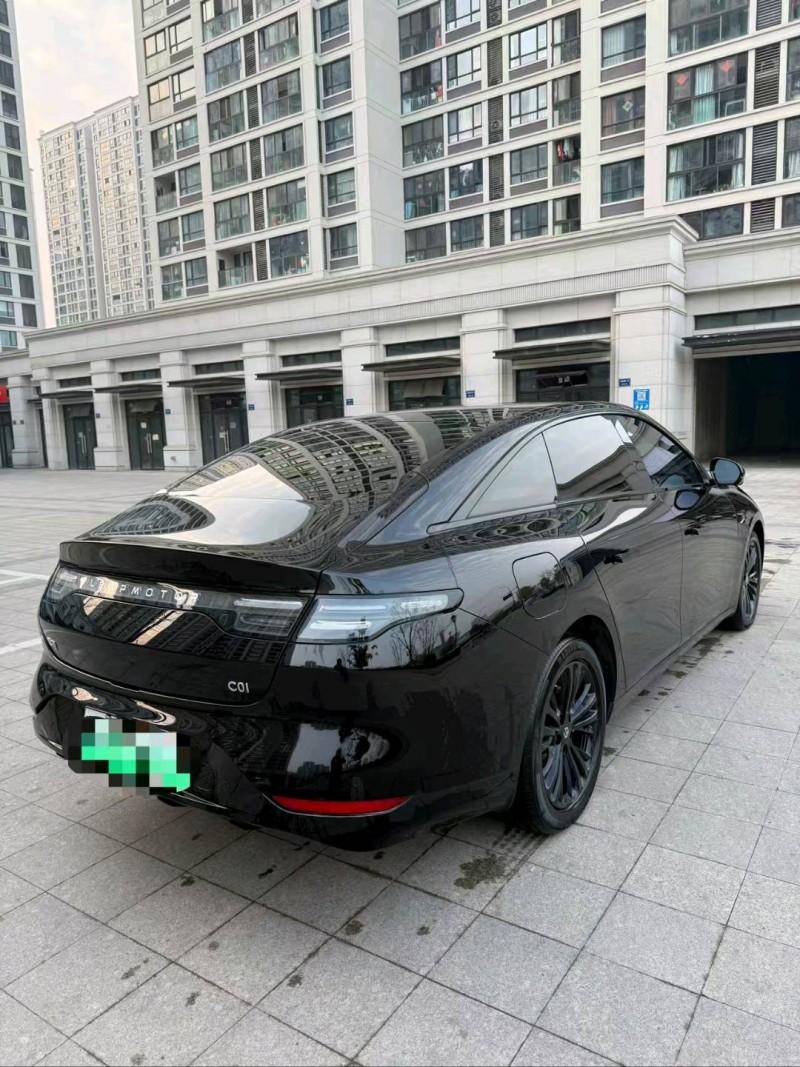 杭州24年零跑汽车C018