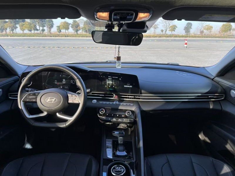 盐城24年现代伊兰特7