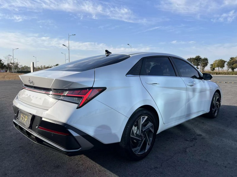 盐城24年现代伊兰特8