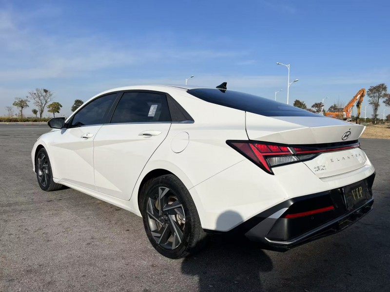 盐城24年现代伊兰特9