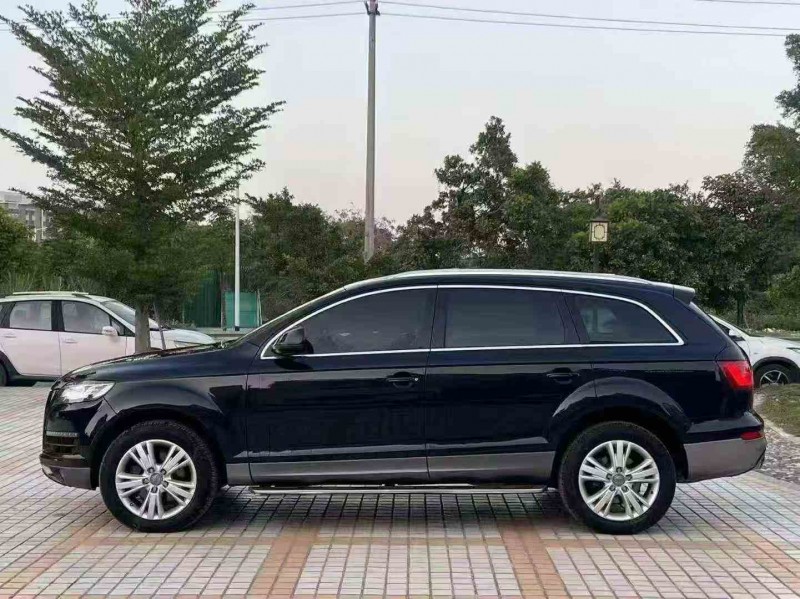 常州13年奥迪Q77